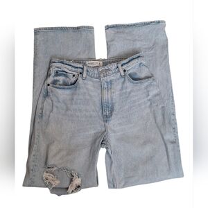 Abercrombie Fitch Women's The 90s Relaxed Jean High Rise Light Wash 28/6 *READ